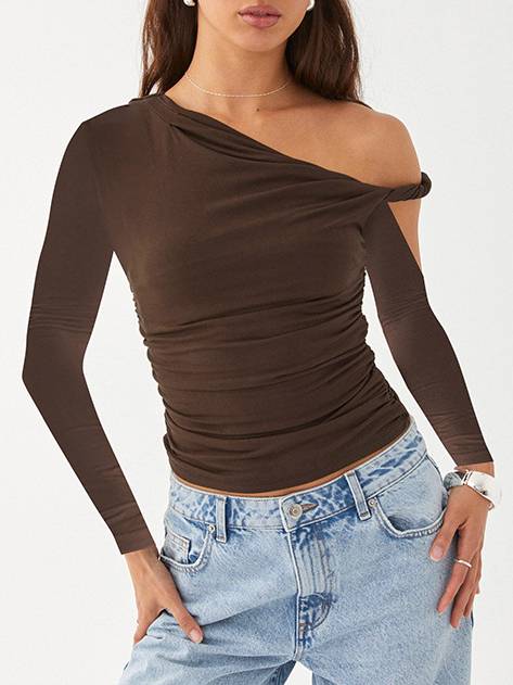 One-shoulder slant collar pleated long-sleeved T-shirt